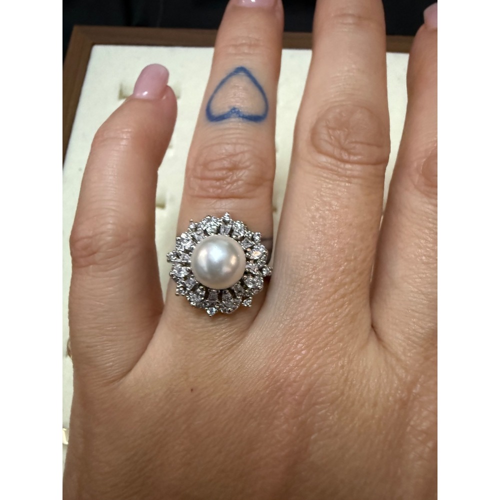Silver Tone Faux Pearl Cubic Zirconia Sunburst Halo Cocktail Ring Size 5.75